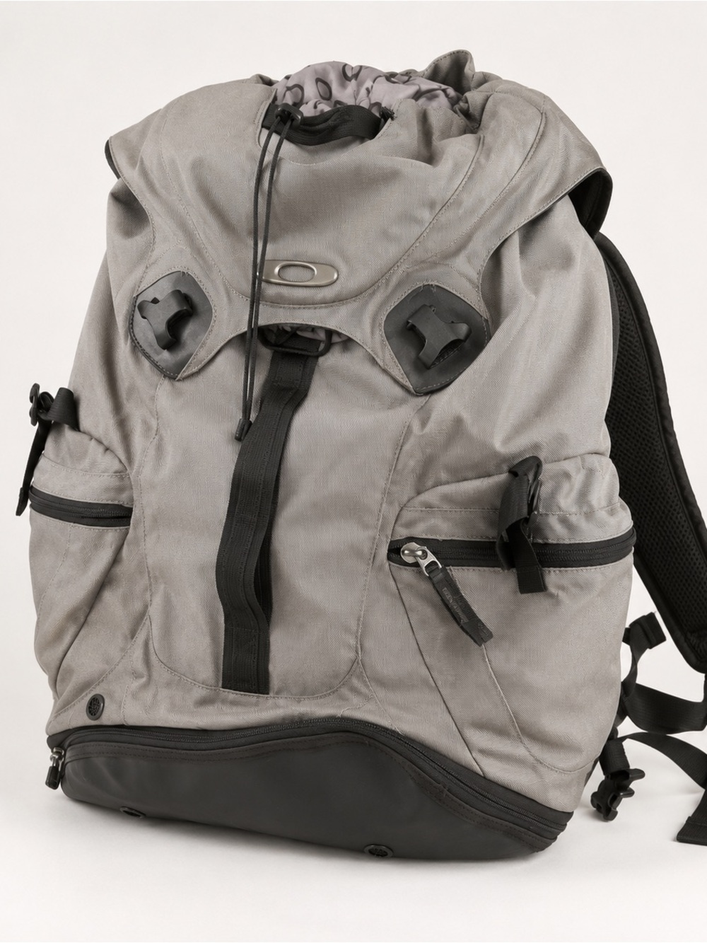 Oakley Latitude Flex Pack 30L Granite Gray Black Utility Backpack